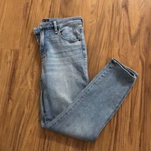 A&F High Rise Ankle skinny